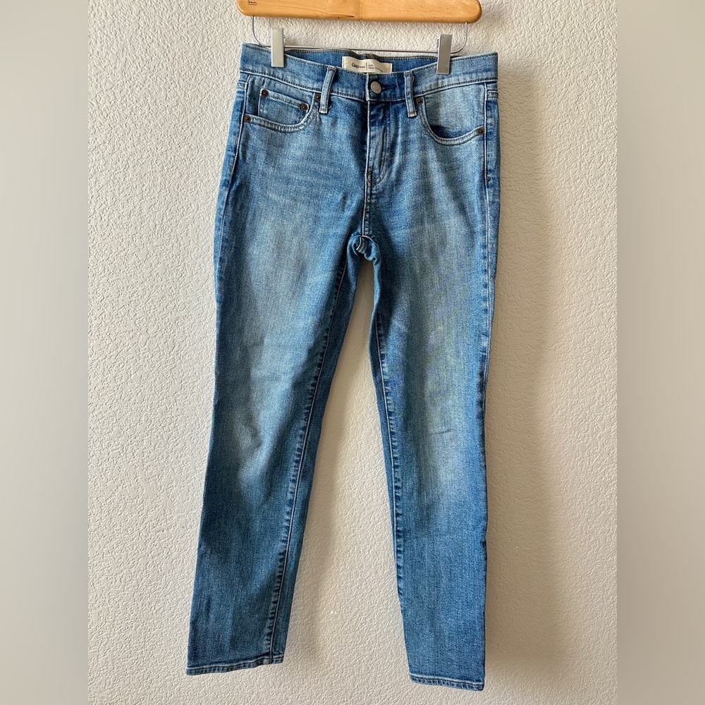 GAP Women’s Classic Blue Skinny Jeans size 26